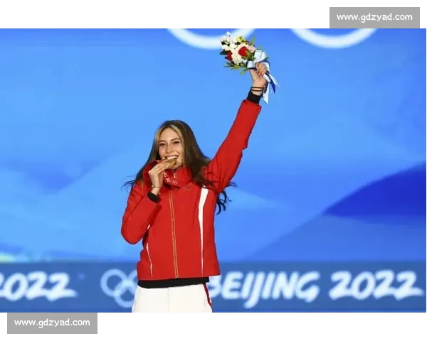 22 岁谷爱凌旧金山庆生 粉裙映初心致谢中国暖意