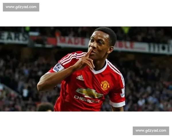 曼联 8000 万欧 + 浮动求购谢什科遭拒，莱比锡坚持更高要价